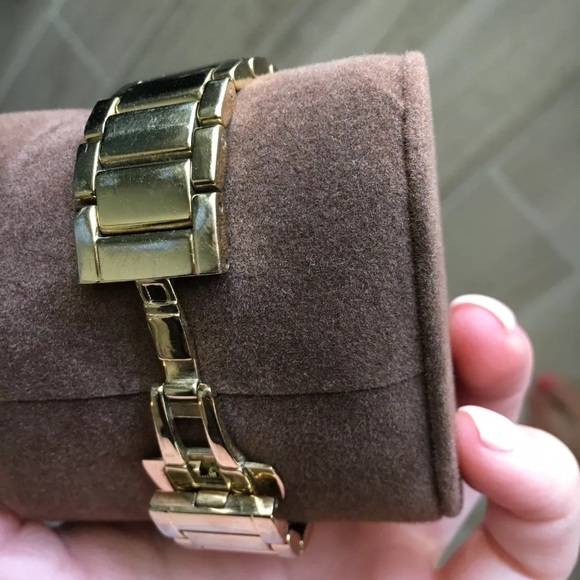 🌸 SOLD 🌸 - Picture 5 of 8